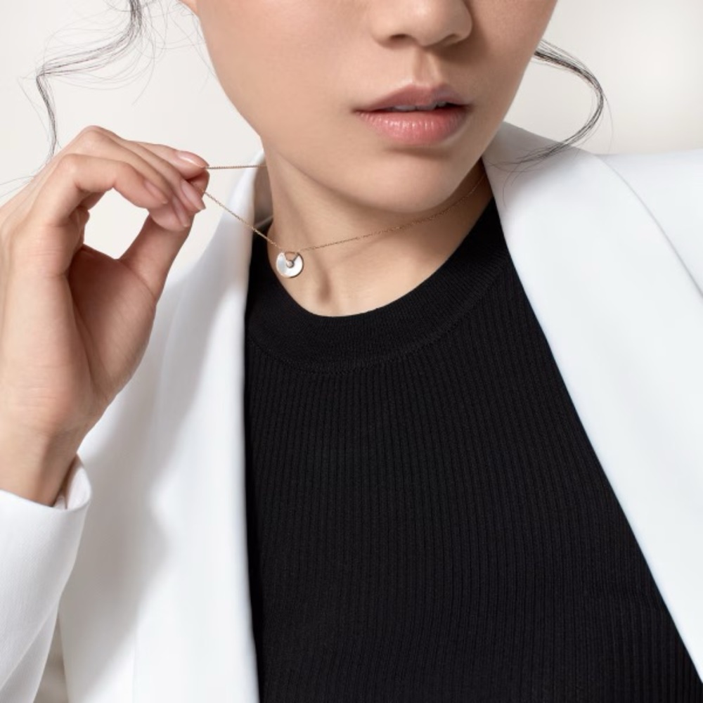 Cartier Amulette in Mother of Pearl